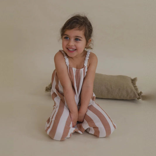 Gestreifter Kinder-Overall im Artisan Jumpsuit | Siena Stripes Design