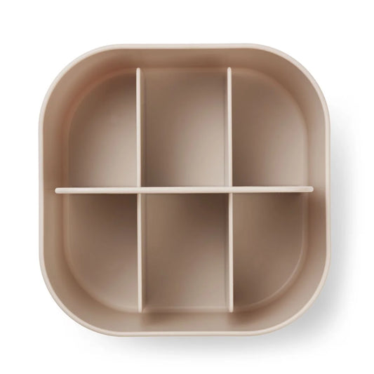 Quadratische beige Aufbewahrungsbox mit vier Fächern und weißen Trennwänden