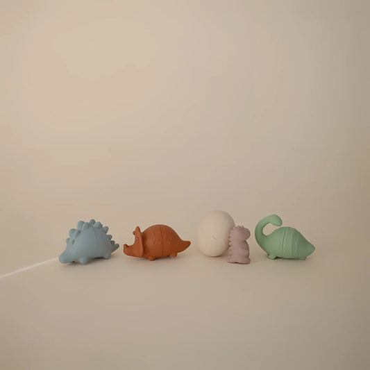 Pastellfarbene Dino-Figuren aus Badespielzeug Dino schimmelresistent