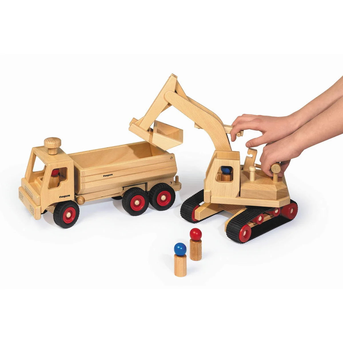 fagus Bagger mit Püppchen