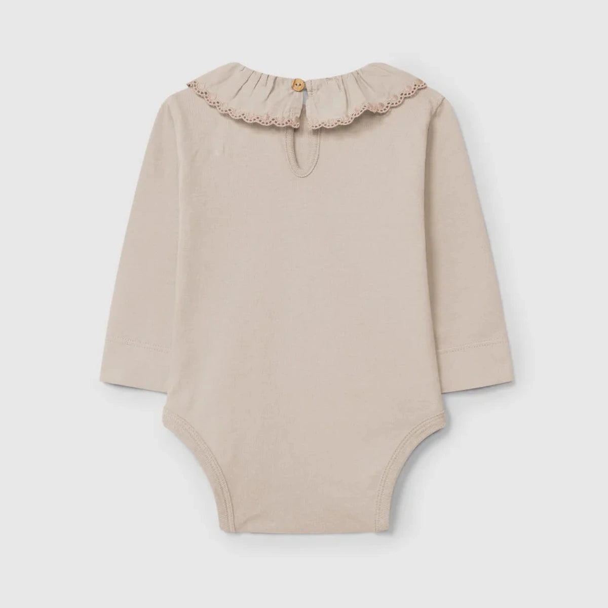 snug Body mit besticktem Rüschenkragen in Rosa, Rückansicht mit Knopf