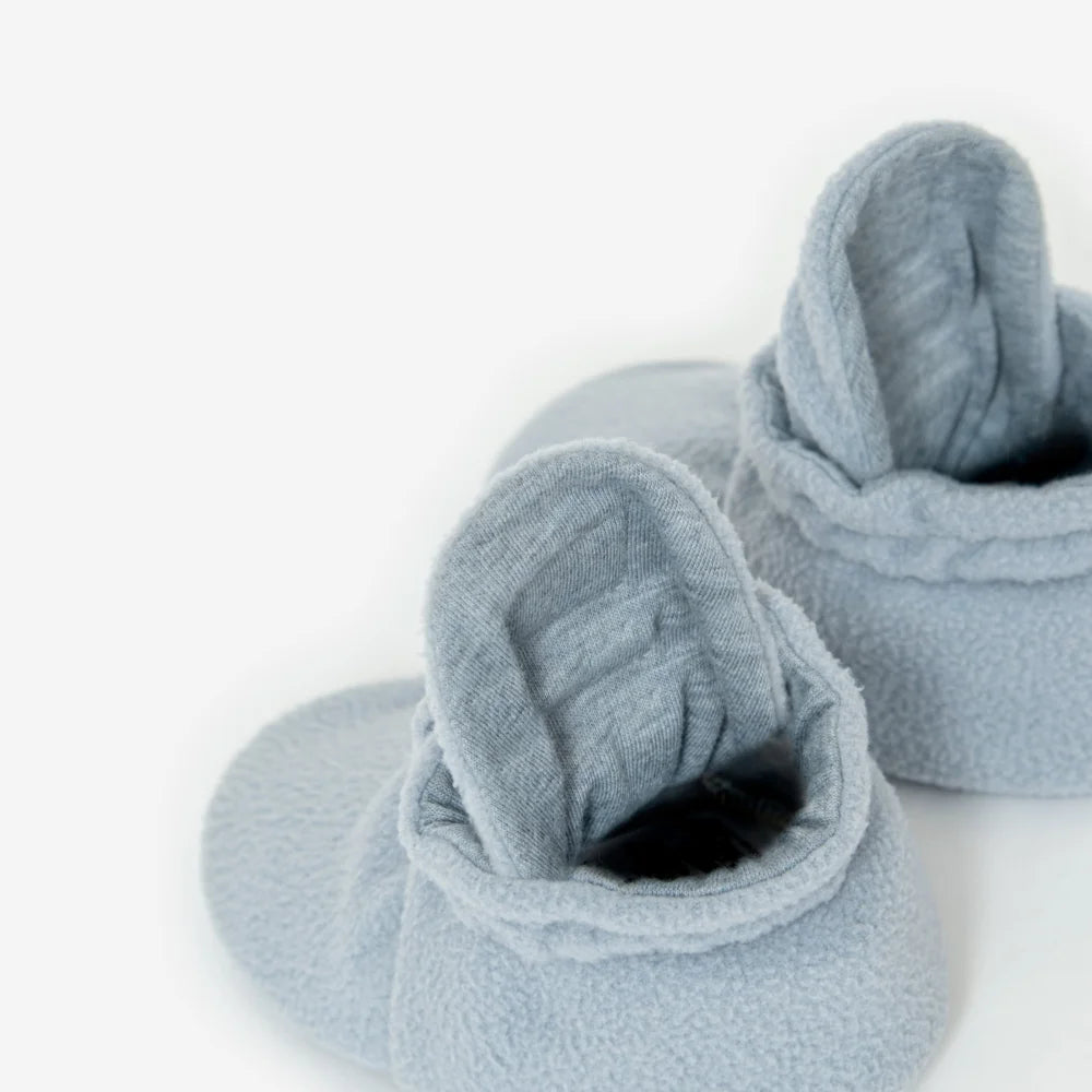 Weiche hellblaue Fleece-Babystiefel für Babys im Alter von 12 bis 24 Monaten
