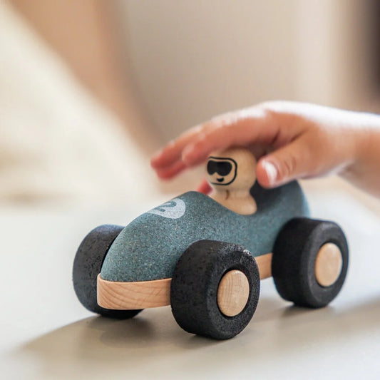 Holzspielzeug-Rennauto E-Cork Racer Fahrzeug in Blau für Kinder