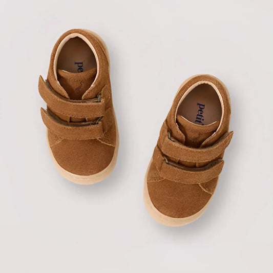 Braune Wildlederschuhe mit Klettverschluss für den Alltag