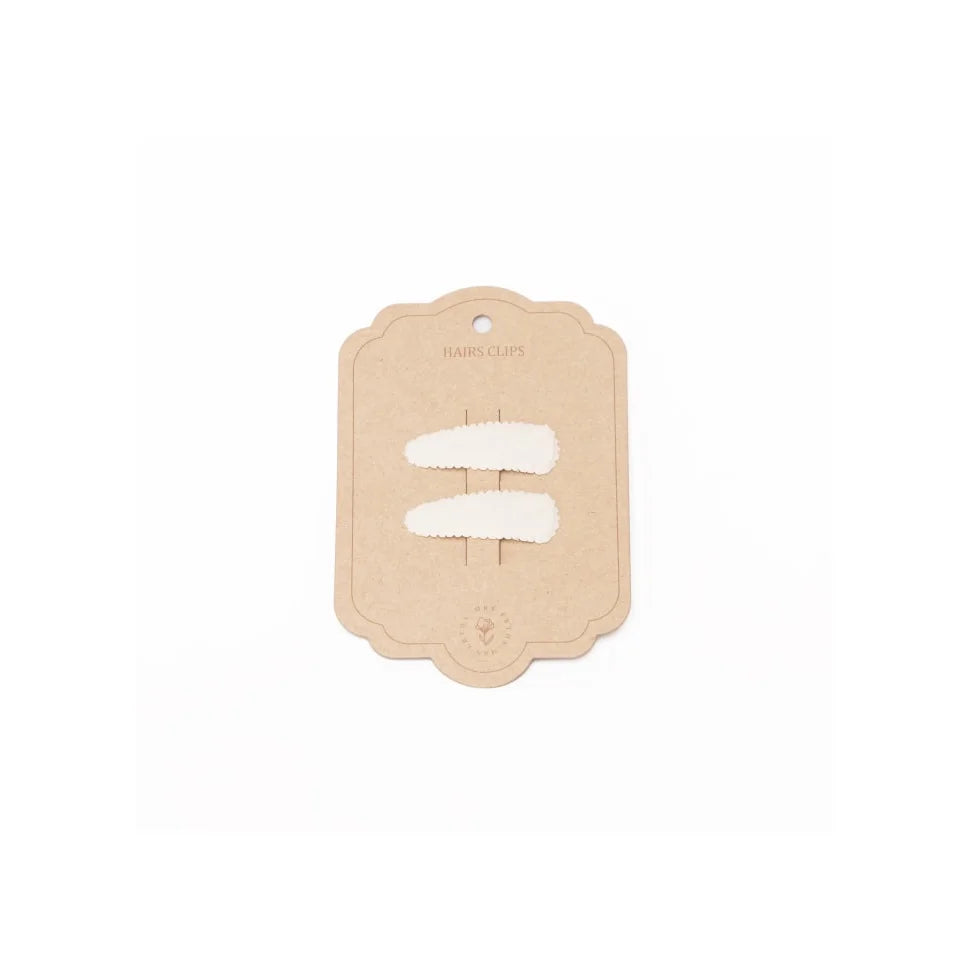 Dekorativer Holzanhänger mit zwei weißen Streifen für Haarspangen Vanilla