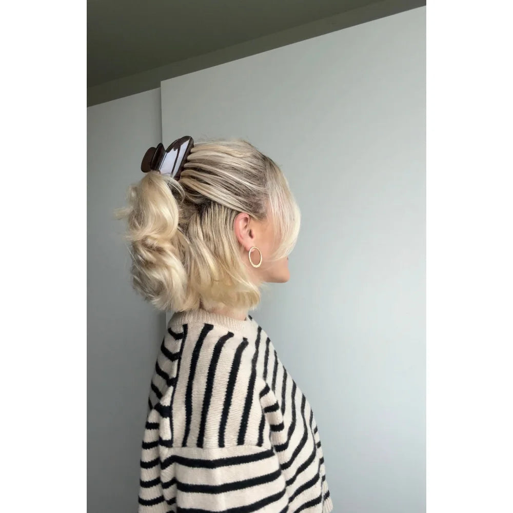 Schwarzer Haarklammer Wild mit weißen Swirls, Silberakzenten, Dark Leo