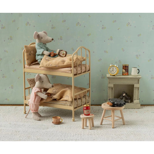 Maileg Kamin Maus Off White