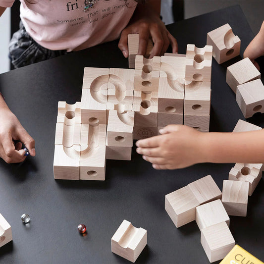 Kugelbahn Standard 50: Helle Holz-Marble-Run-Blöcke mit Kurven und Geraden für logisches Denken