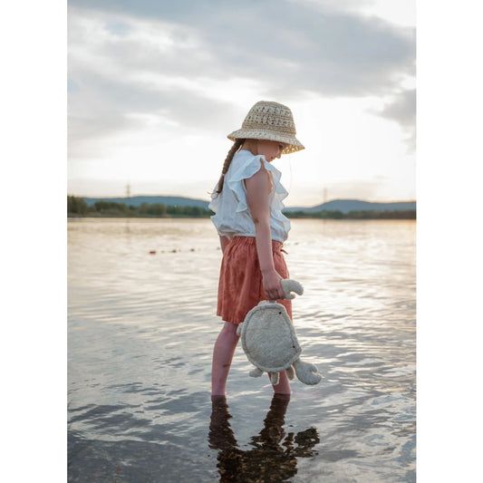 Weiches hellgraues Kuscheltier Krabbe klein aus Leinen mit Stichdetails