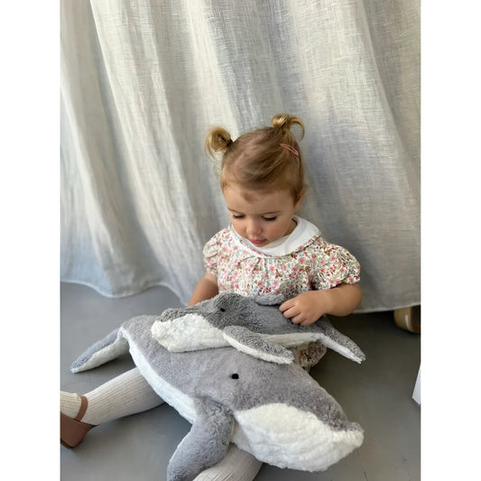 Graues Plushhaifischspielzeug mit weißem Bauch, Kuscheltier Wal klein