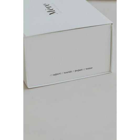 Weißer Produktkarton für das Labour Kit, saubere Verpackungslösung