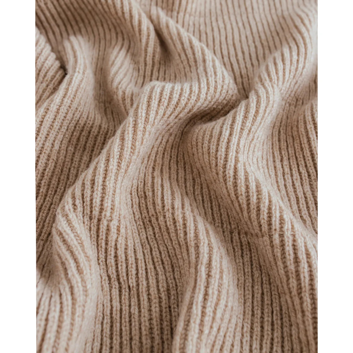 Beige gerippter Merino-Strickpullover Gaston mit weichem, texturiertem Stoff