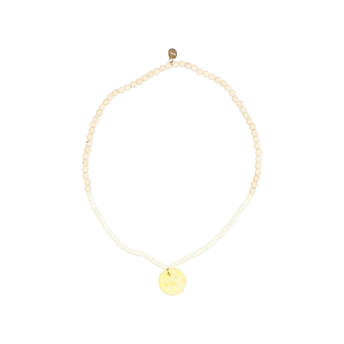 Perlenkette mit goldenen Anhänger aus der Kollektion Necklace Love