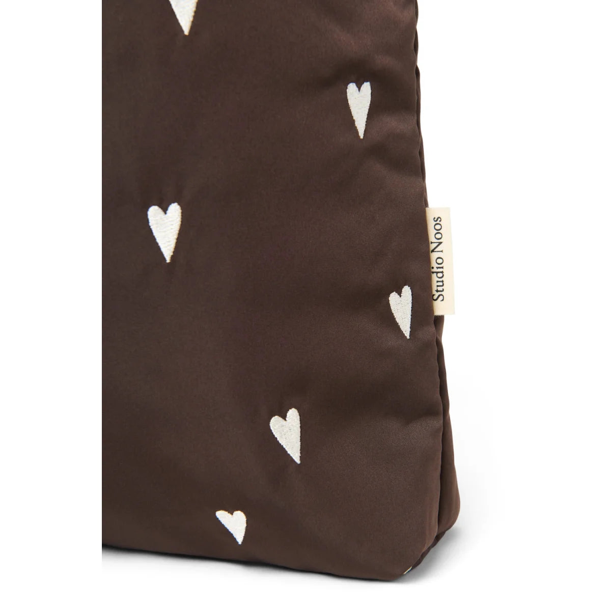 Dunkelbraune Tote-Tasche mit weißen Herzmustern aus dem Produkt Puffy Mom Bag Brown Hearts