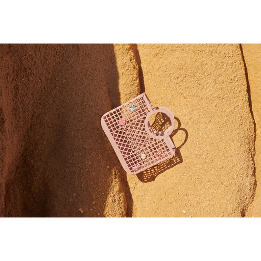 Rosa Spielkarte mit geometrischem Muster und Schatten, Teil von Samantha Korb mit Anhängern