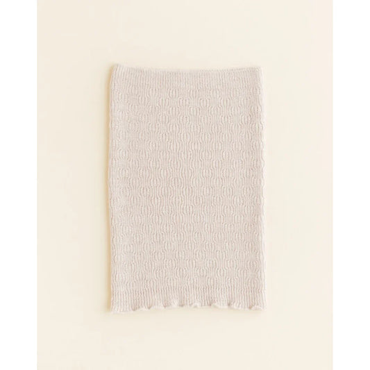 Pale gray Schal Gigi in Cream with textured pattern and scalloped edge