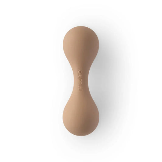 Beige Silikon Baby Rassel in Hantelform, ergonomisch und glatt