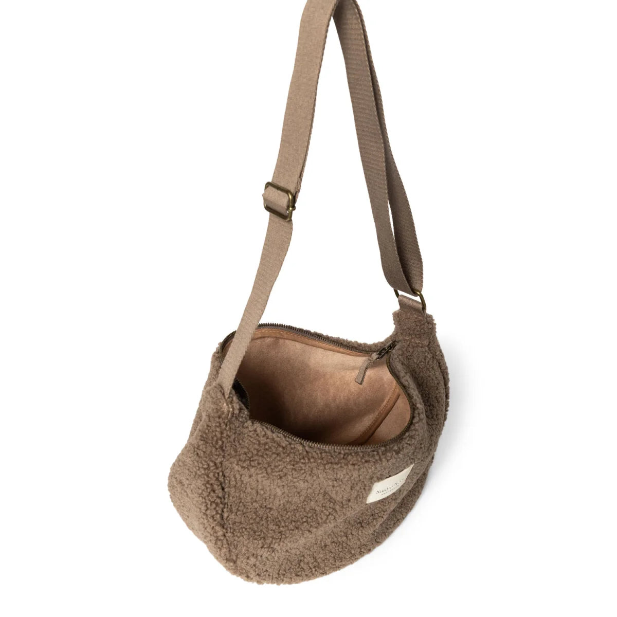 Flauschige braune Umhängetasche mit verstellbarem Tragegurt im Teddy Adult Fanny Pack