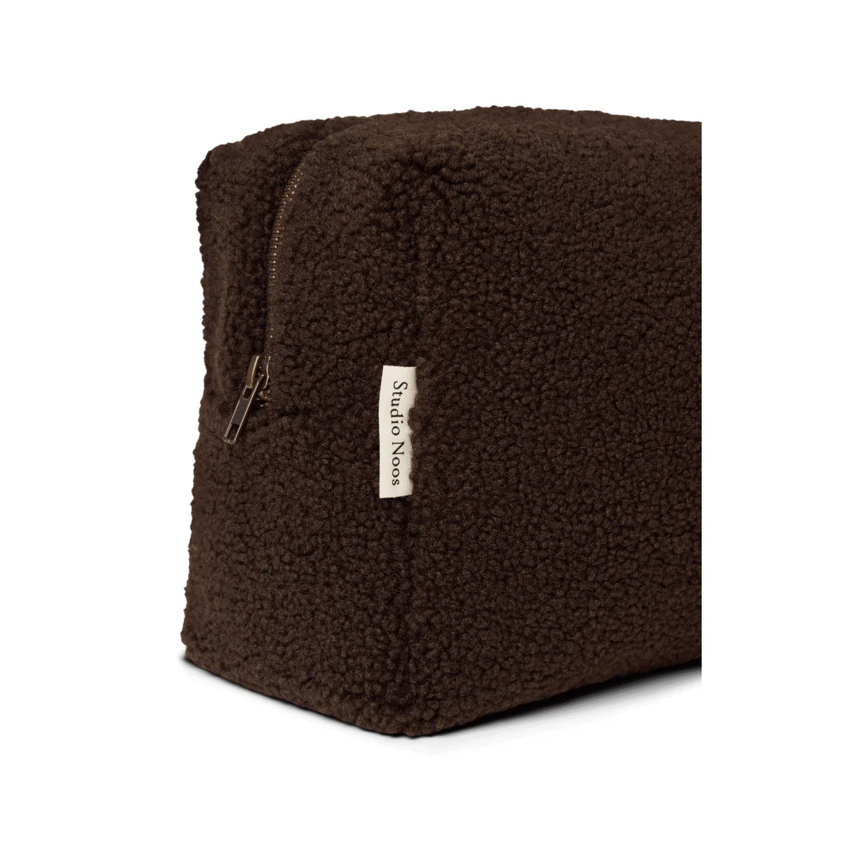 Detailansicht des Teddyfleece der Kosmetiktasche in Chocolate