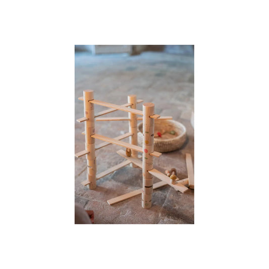 Holzlabyrinth-Spielzeug mit roten und gelben Ringen für Kinder, Woodland