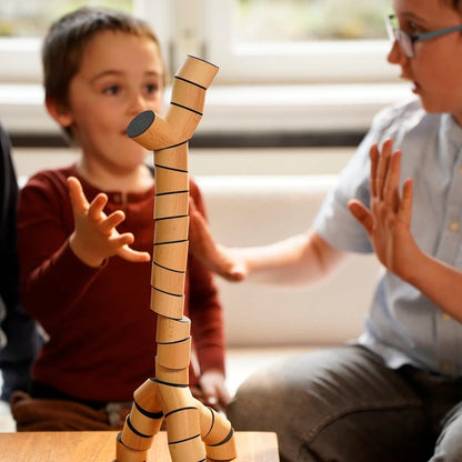 Loggos Holzbaustein Buche Giraffe aus 22 Steinen inklusiven Werkstätten