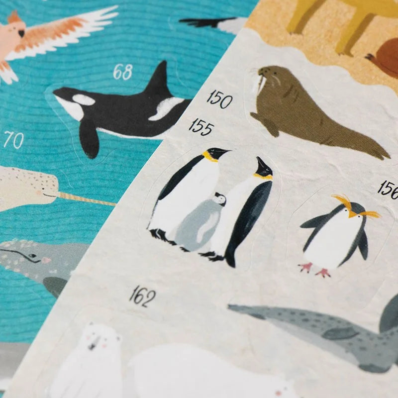 Süßes Stickerblatt mit cartoonigen Pinguinen für Animal World Poster + Stickers