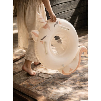 Baby-schwimmring sweet unicorn aus weichem, transluzentem material mit rosa akzenten ideal für ökologische baby- & kinderprodukte