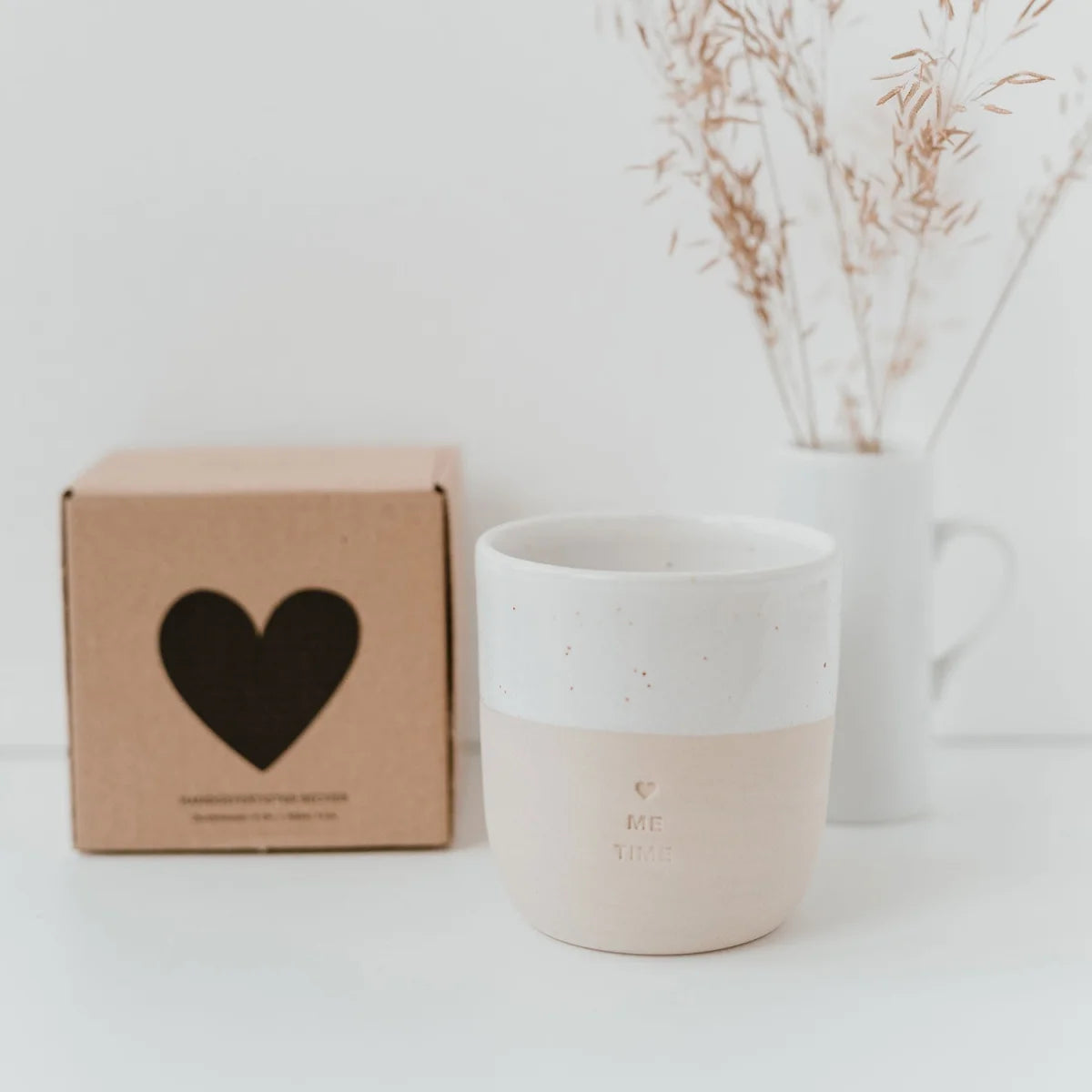 Zweifarbiges Keramikleuchter Becher ME TIME 350ml mit Herzdesign