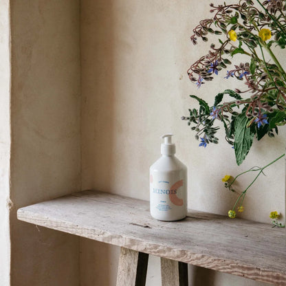 Weiße Pumpflasche für Body Lotion, 500 ml, hochwertiges Pflegeprodukt