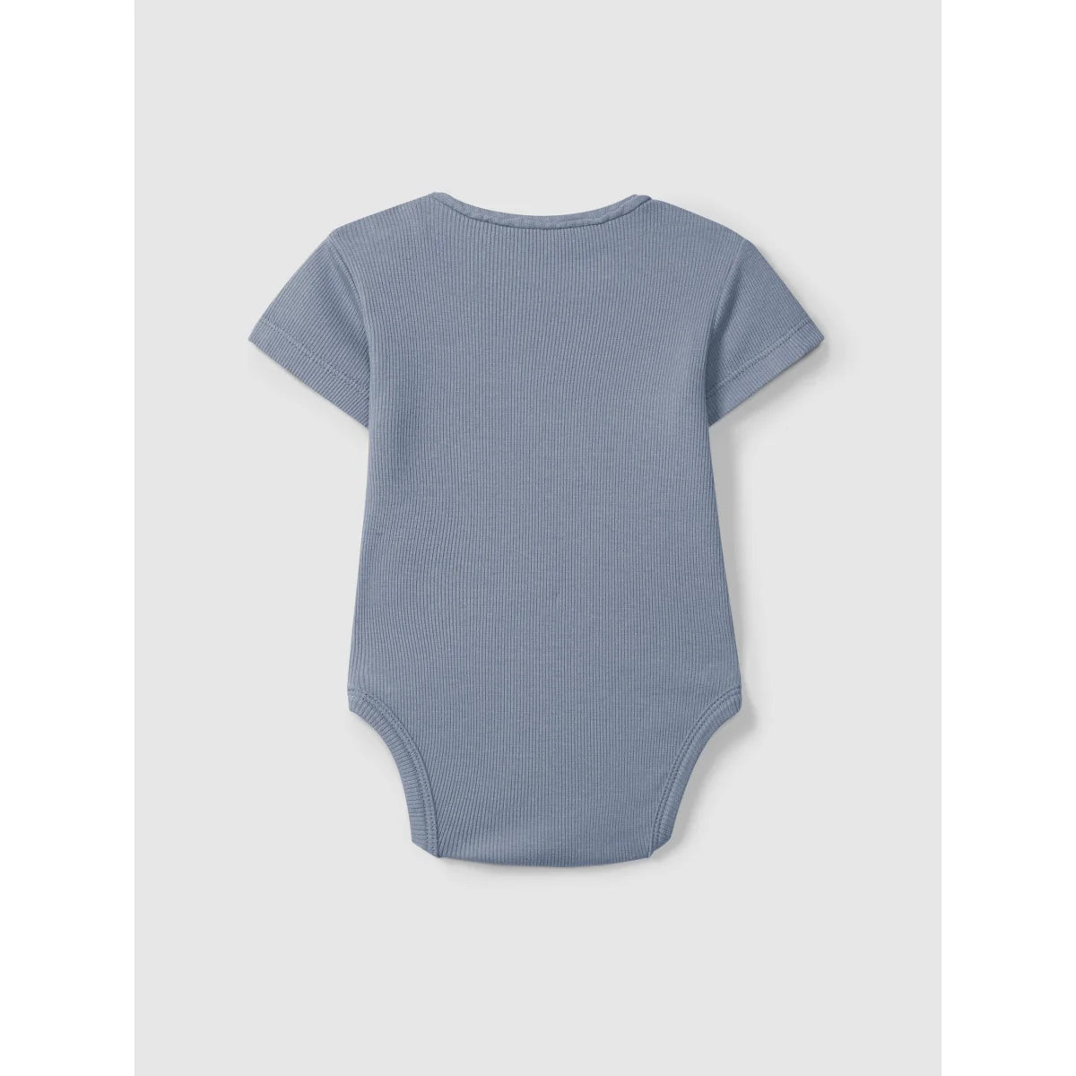 Ribbed Body in Indigo: weiches blaues Babybody aus nachhaltiger Babykleidung Schweiz