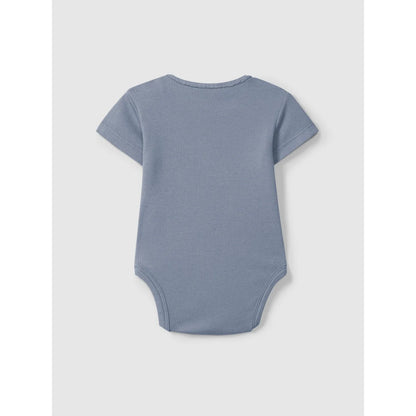 Ribbed Body in Indigo: weiches blaues Babybody aus nachhaltiger Babykleidung Schweiz