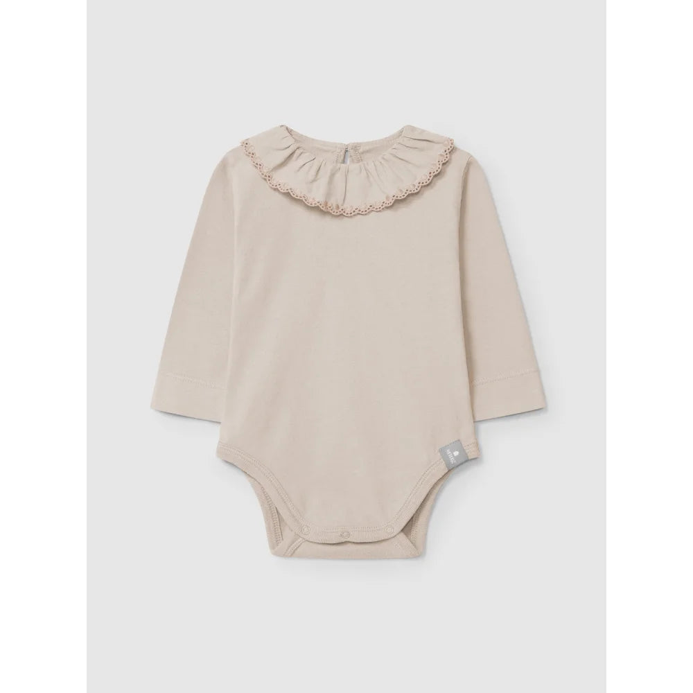 Beige Langarm-Babybodysuit mit geraffter, gezackter Stickerei-Kragen von Rosa