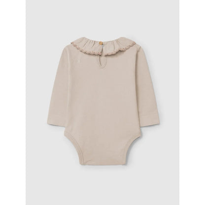 Beige langärmliger Baby-Body mit gerafftem, besticktem Kragen, Rosa Produkt