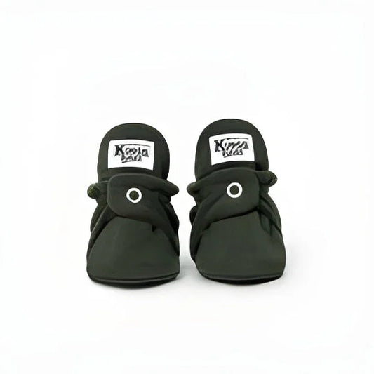 Dunkelgrüne Wildleder-Moccasinschuhe für Babys mit weißem Branding, Booties Fleece Original