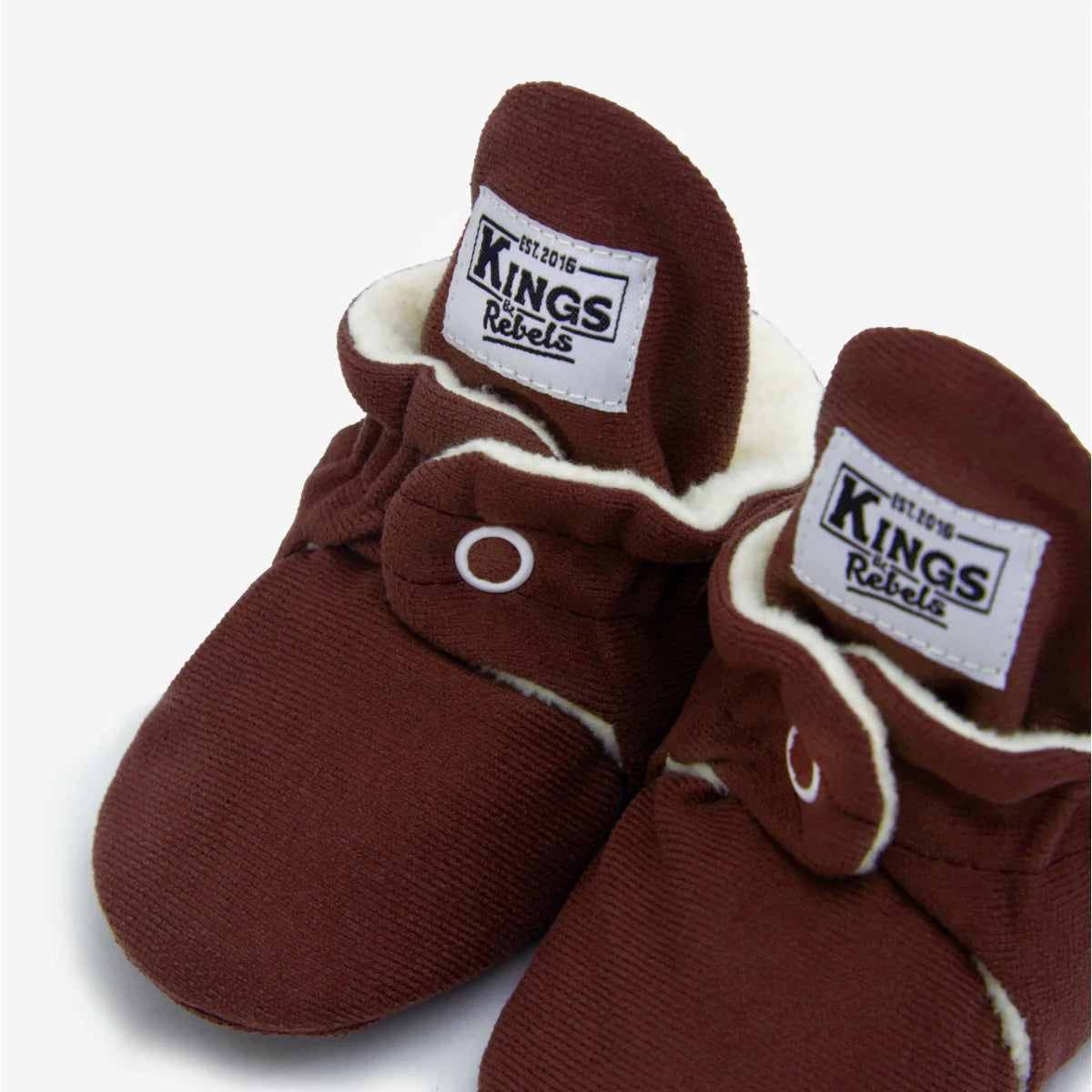 Kings & Rebels Booties Gamuza Gripper Cranberry, elastisches Band über dem Knöchel