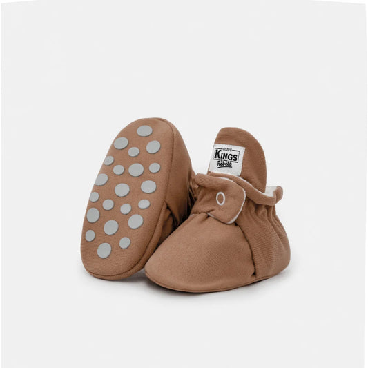 Weiche braune Baby Booties mit rutschfesten Sohlen für Kinder von 12 bis 24 Monaten