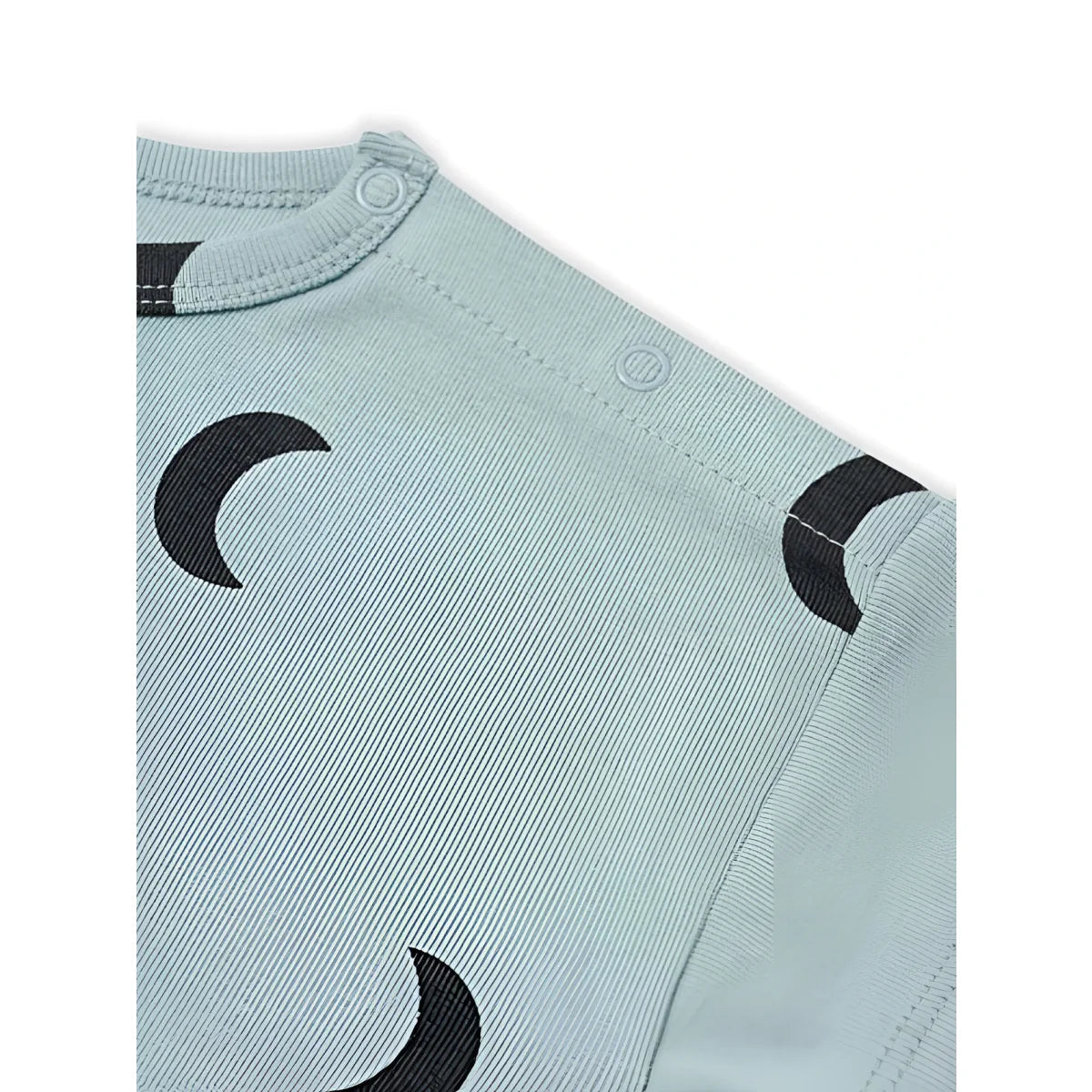 Weiches minzgrünes Langarm-Babybody mit schwarzem Halbmondmuster, Boxy T-Shirt River Midnight