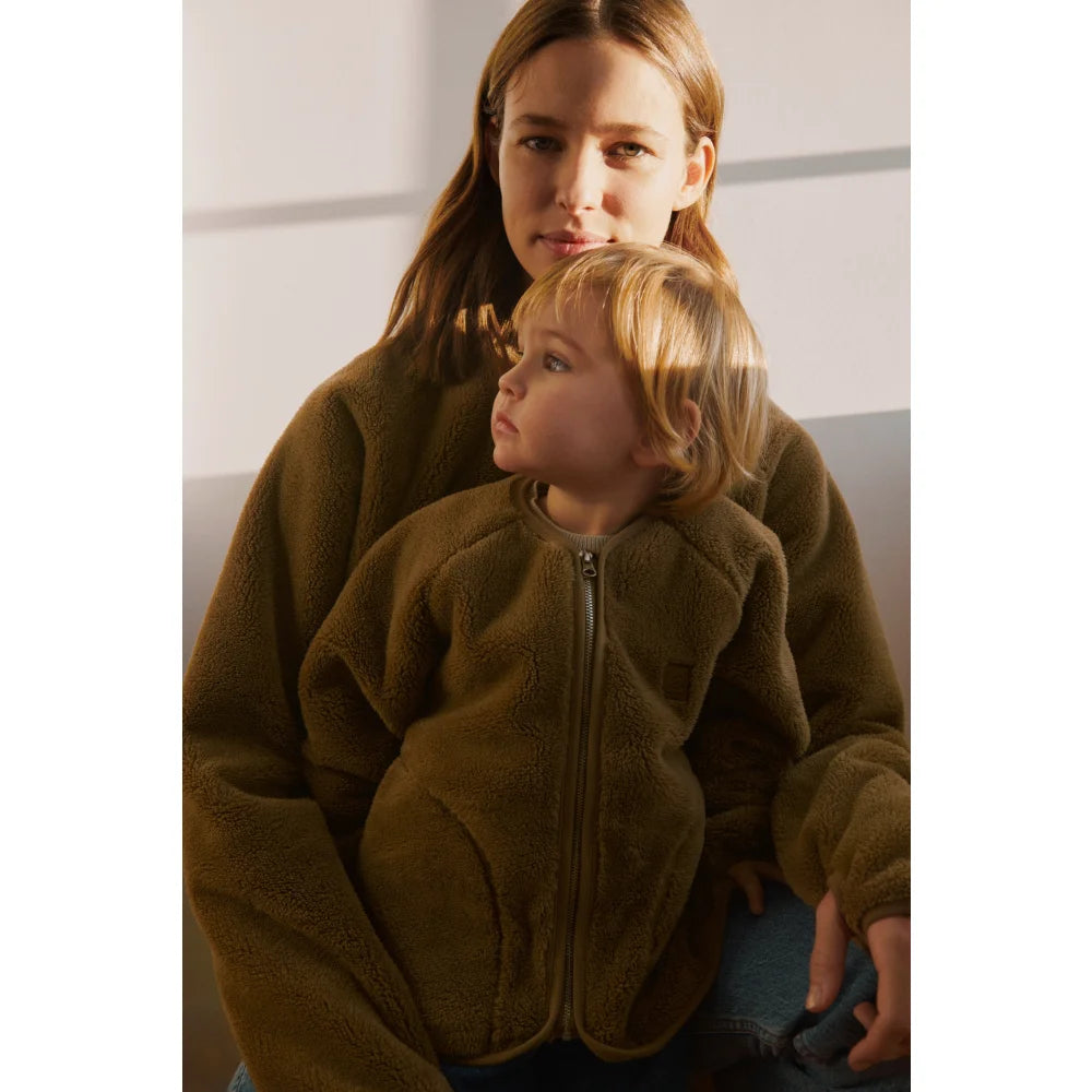 Olive grüne Fleece-Jacke mit Reißverschluss, strukturierter Muster und Kapuze