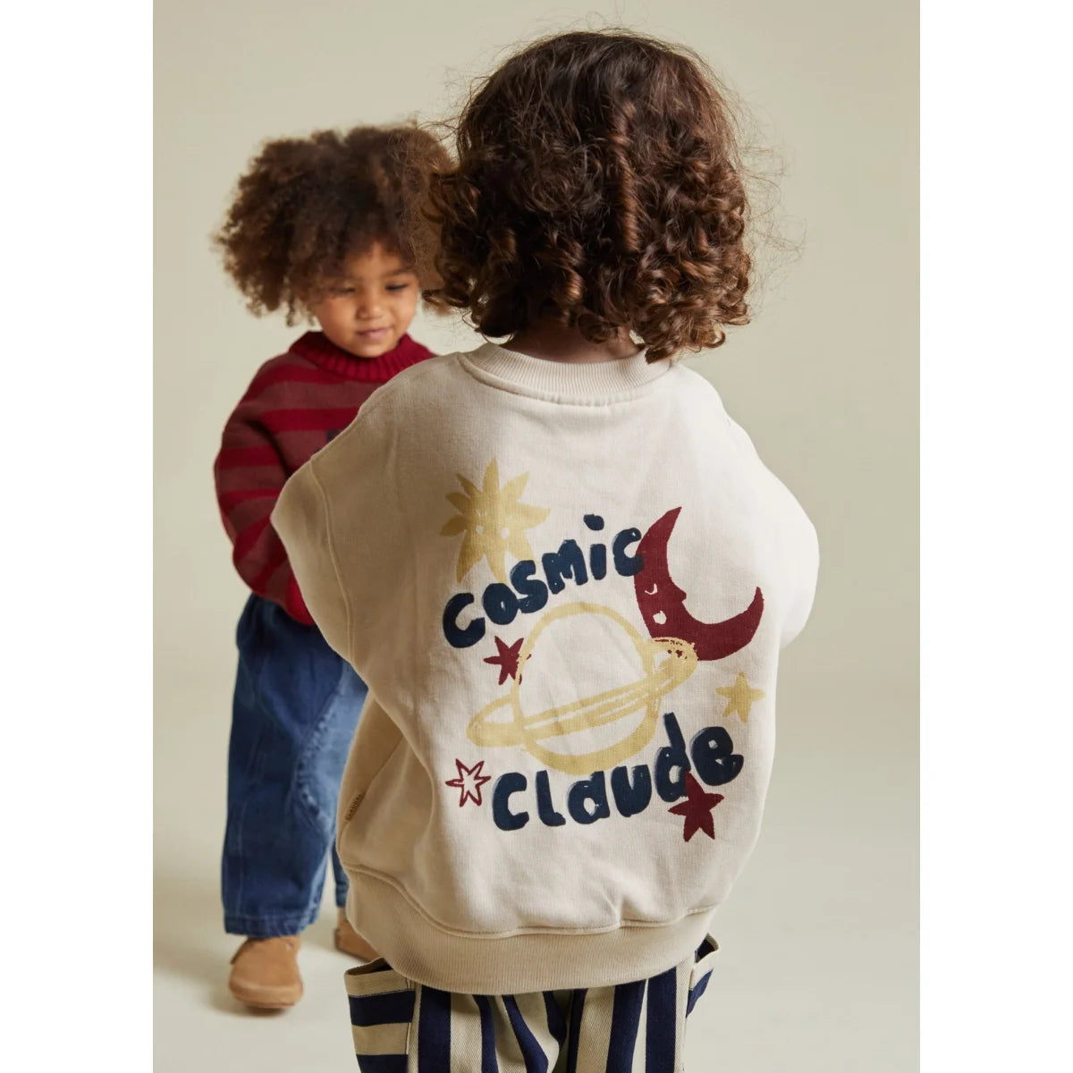 Cremeweißer Carner Cosmic Sweat in Ecru mit Cosmic Claude-Motiv