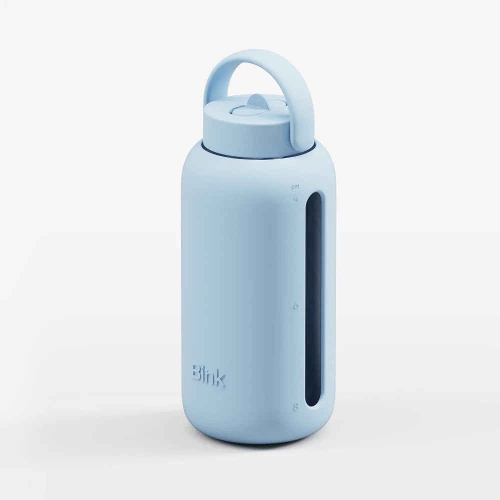 Hellblaue Wasserflasche mit Griff und durchsichtigem Sichtstreifen für Day Bottle 800ml