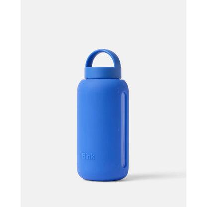 Bink Day Bottle Classic in Cobalt (kobaltblau), Glas-Trinkflasche mit Trinkmarkierungen – Ansicht 2
