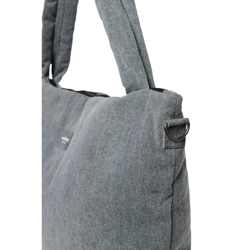 Gepolsterte graue Denim Wickeltasche mit D-Ring Befestigungspunkt