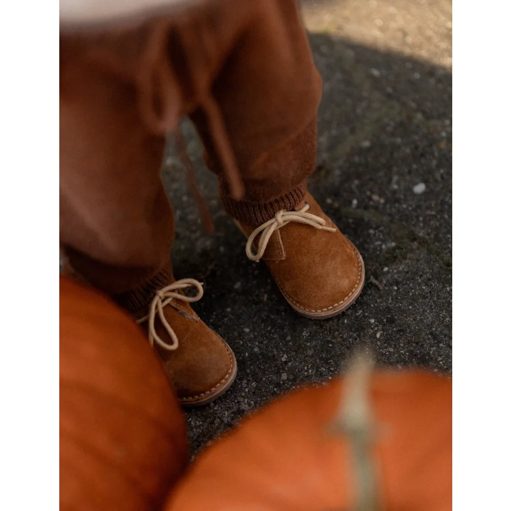 Kleinkind braune Lederstiefel mit cremefarbenen Schnürsenkeln, Desert Winter Boot Chestnut