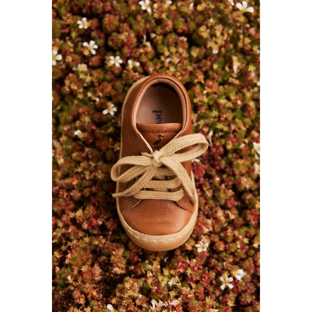 Cognac Desert Boot aus pflanzlich gegerbtem Wildleder mit Gummisohle