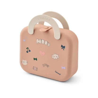 Pastellrosa faltbare liewood lunchbox elara mood pale tuscany mit weißen griff und niedlichen stickern wie mood love cherries und herzen