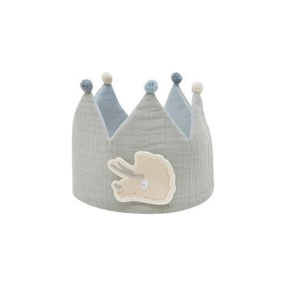 Geburtstagskrone blue aus weichem grauem stoff mit triceratops patch und pompons für nachhaltige babykleidung schweiz