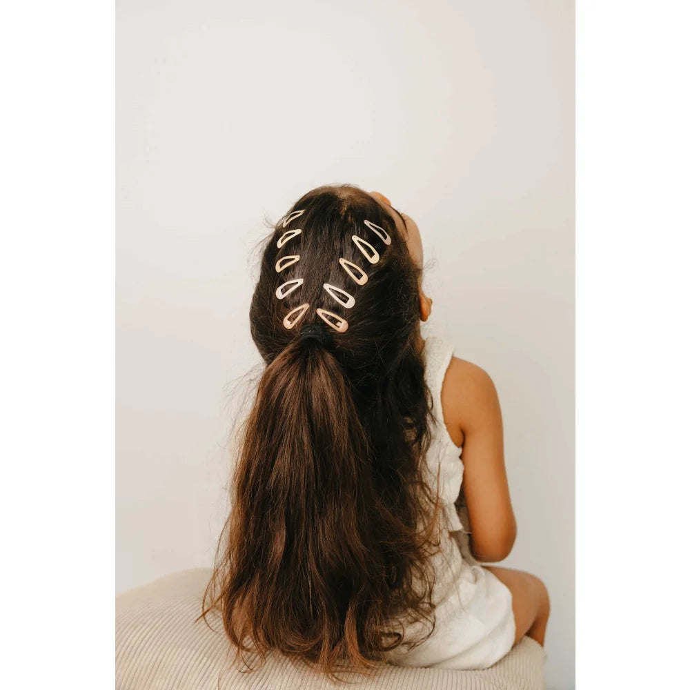 Glitzer Mini Haarklammern mit goldenem geometrischem Muster aus Metall