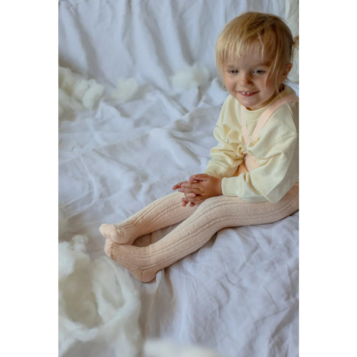 Granny Teddy Footed Strumpfhose mit Träger | Silky Peach