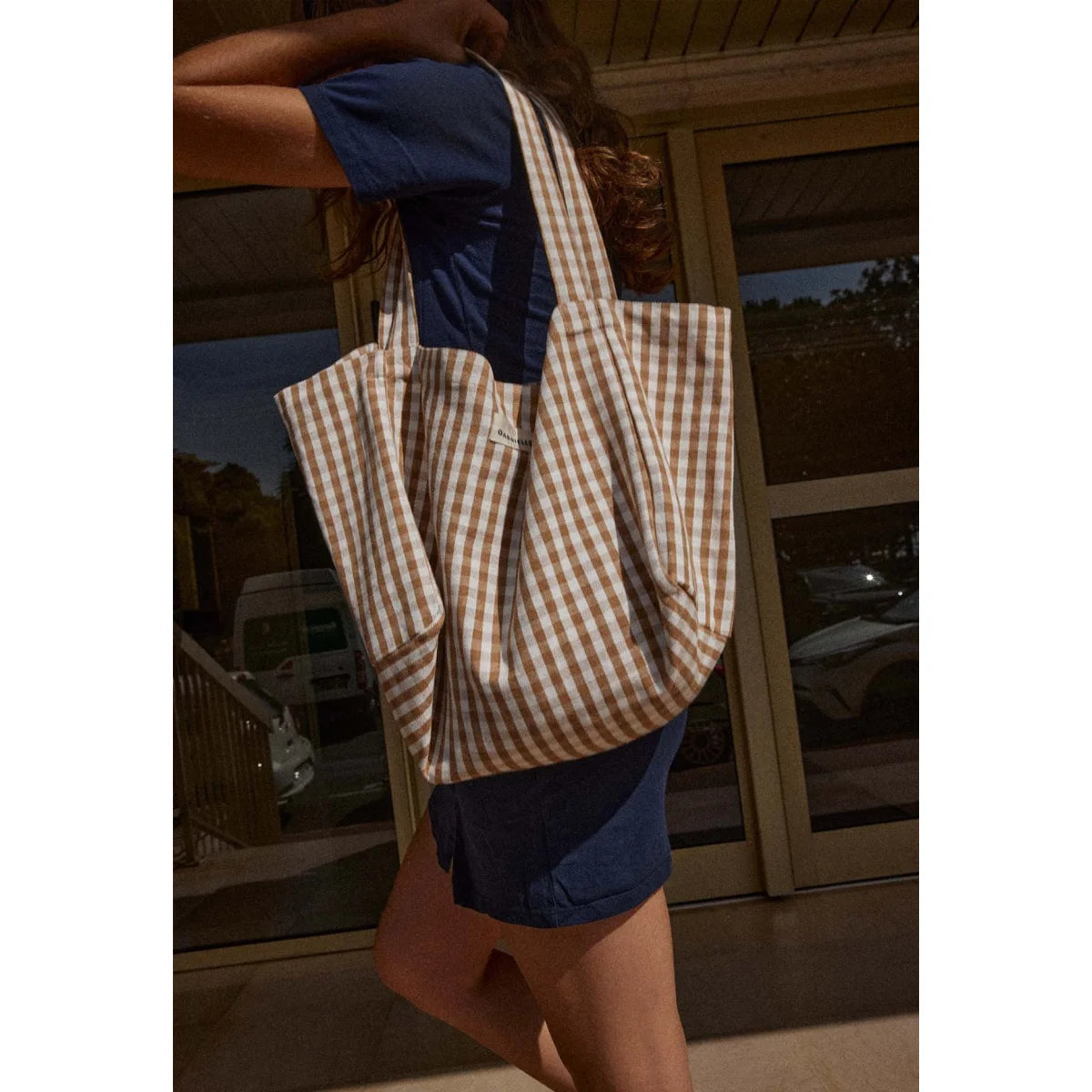 Beige und weiße vichy camel canvas-strapazierfähige tasche mit langen henkel für ökologische baby- & kinderprodukte