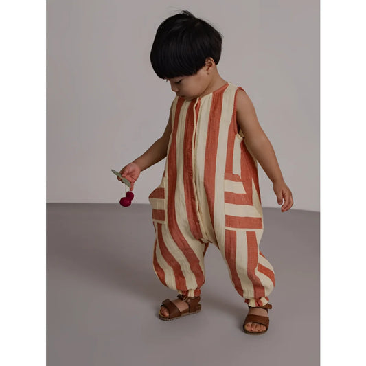 Kind sleevelos Jumpsuit Tomato Stripes orange-crem gestreift Leichtstoff